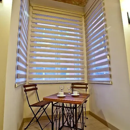 Leon Apartment